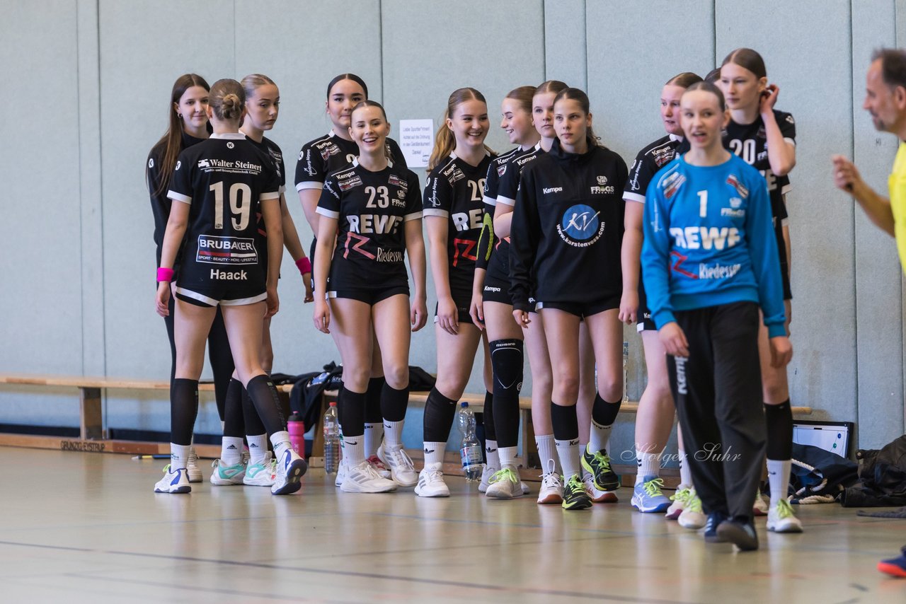 Bild 141 - wBJ SV Henstedt Ulzburg - Bramstedter TS : Ergebnis: 27:15